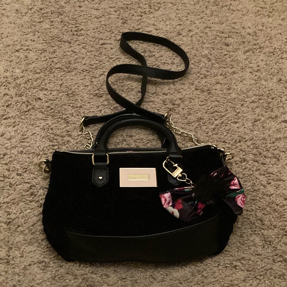 Betsey Johnson black velvet Elegant Handbag with Floral Accent - Picture 1 of 3